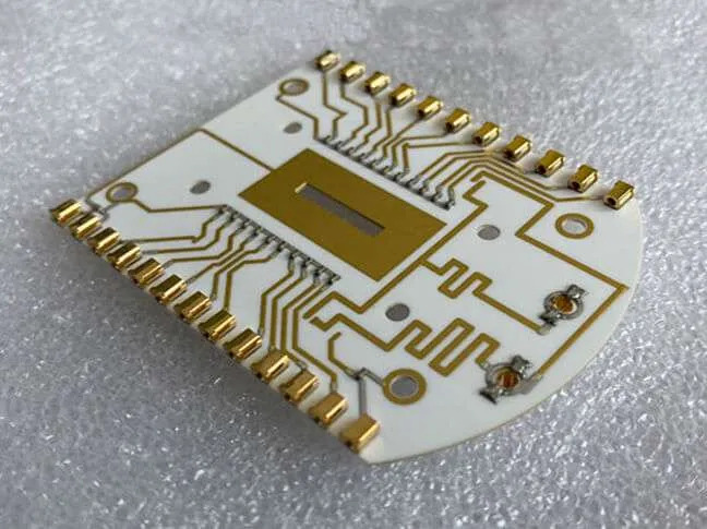 ejemplo de pcb de sustrato cerámico